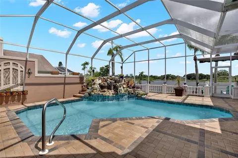 Exterior - 22523 Willow Lakes Dr, Lutz, FL 33549 photo 10 of 18