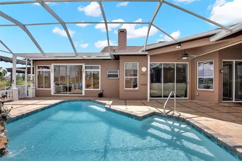 Exterior - 22523 Willow Lakes Dr, Lutz, FL 33549 photo 8 of 18