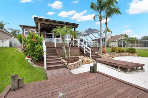Exterior - 22523 Willow Lakes Dr, Lutz, FL 33549 photo 14 of 18