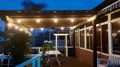 Exterior - 22523 Willow Lakes Dr, Lutz, FL 33549 photo 16 of 18