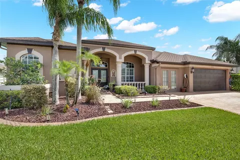 Exterior - 22523 Willow Lakes Dr, Lutz, FL 33549 photo 5 of 18