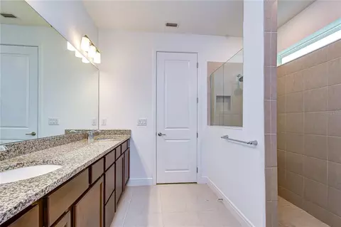 Bath - 13857 Sharp Hawk Dr, Riverview, FL 33569 photo 1 of 4
