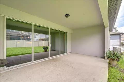 Exterior - 13857 Sharp Hawk Dr, Riverview, FL 33569 photo 3 of 8