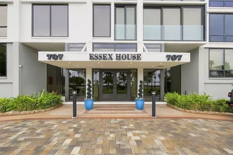 707 S Gulfstream Ave #207, Sarasota, FL 34236