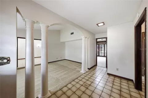 Entry Way - 501 Bryan Rd, Brandon, FL 33511 photo 1 of 1