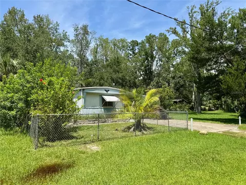 Exterior - 3405 Fremont Ln, Spring Hill, FL 34607 photo 5 of 20