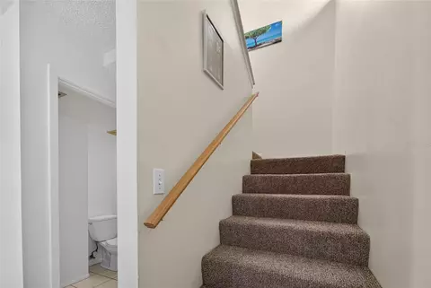 Entry Way - 1131 Longfellow Rd, Sarasota, FL 34243 photo 2 of 3