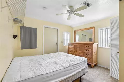 Bedroom - 6510 Sunridge Dr, Riverview, FL 33578 photo 6 of 6