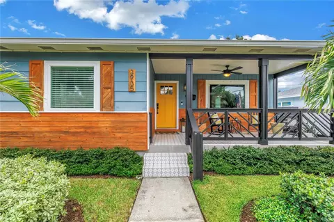 3935 Burlington Ave N, Saint Petersburg, FL 33713