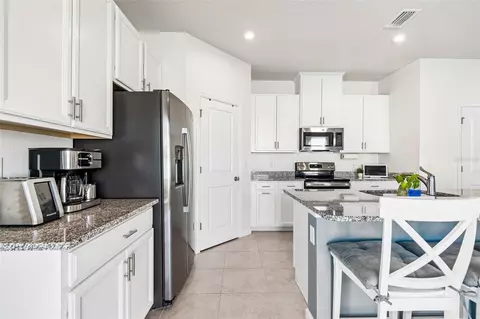 Kitchen - 11895 Bristol Bridge Rd, Spring Hill, FL 34610 photo 5 of 6