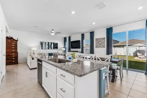 Kitchen - 11895 Bristol Bridge Rd, Spring Hill, FL 34610 photo 4 of 6