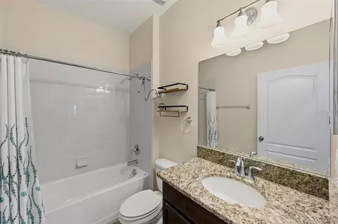 Bath - 5009 Jagged Cloud Dr, Wimauma, FL 33598 photo 2 of 7