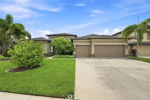Exterior - 5009 Jagged Cloud Dr, Wimauma, FL 33598 photo 3 of 14