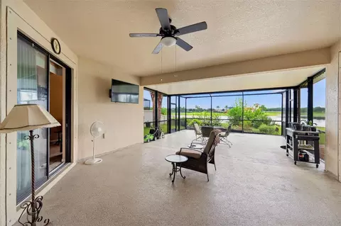 Exterior - 5009 Jagged Cloud Dr, Wimauma, FL 33598 photo 11 of 14