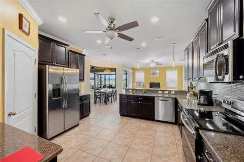 Kitchen - 5009 Jagged Cloud Dr, Wimauma, FL 33598 photo 5 of 5