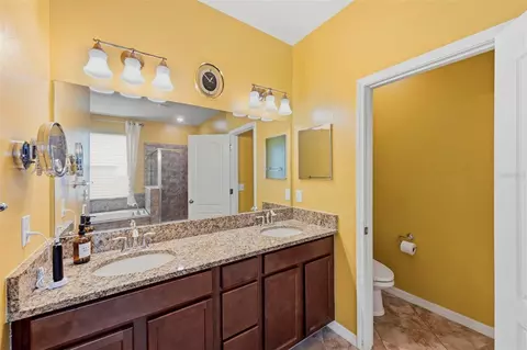 Bath - 5009 Jagged Cloud Dr, Wimauma, FL 33598 photo 7 of 7