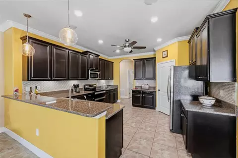 Kitchen - 5009 Jagged Cloud Dr, Wimauma, FL 33598 photo 1 of 5