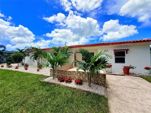 1500 77th St N, Saint Petersburg, FL 33710
