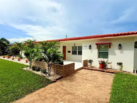 1500 77th St N, Saint Petersburg, FL 33710