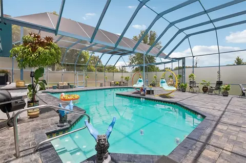 Exterior - 5318 Sandra Dr, Weeki Wachee, FL 34607 photo 7 of 22