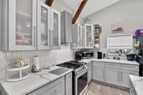 Kitchen - 205 Cagle Rd, Brandon, FL 33511 photo 5 of 8