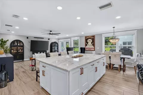 Kitchen - 205 Cagle Rd, Brandon, FL 33511 photo 7 of 8