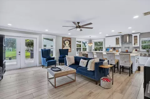 Living - 205 Cagle Rd, Brandon, FL 33511 photo 2 of 2