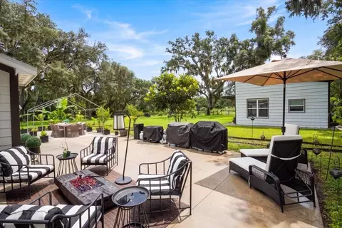 Exterior - 205 Cagle Rd, Brandon, FL 33511 photo 10 of 14