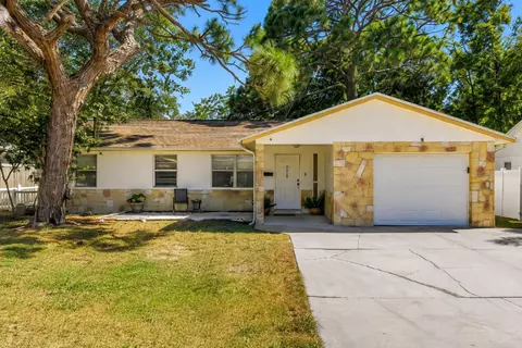 518 62nd Ave NE, Saint Petersburg, FL 33702