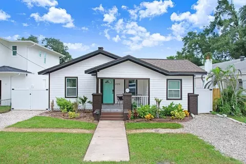 209 W Hiawatha St, Tampa, FL 33604