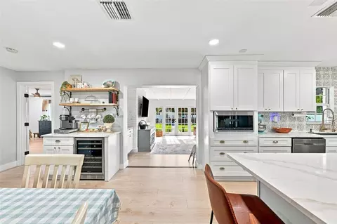 Kitchen - 2119 Gallagher Rd, Dover, FL 33527 photo 7 of 7