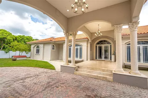 18390 SW 200th St, Miami, FL 33187