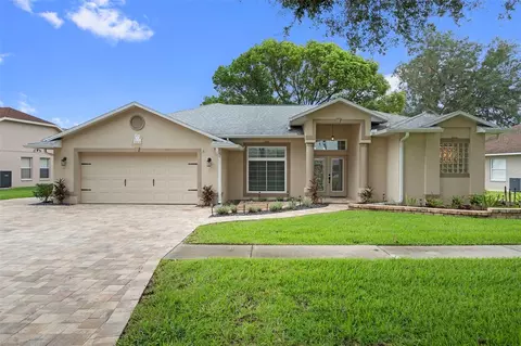 6245 Silver Oaks Dr, Zephyrhills, FL 33542