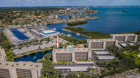 1324 Pasadena Ave S #605, Saint Petersburg, FL 33707