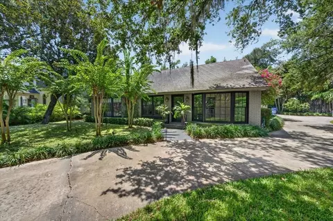 3020 W Villa Rosa Park, Tampa, FL 33611