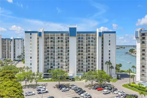 9425 Blind Pass Rd #407, Saint Petersburg, FL 33706