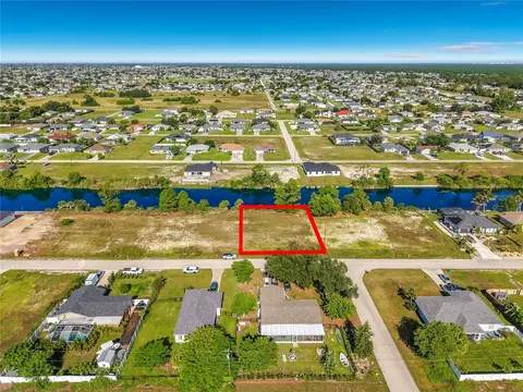 2830 NE 6th Ave, Cape Coral, FL 33909