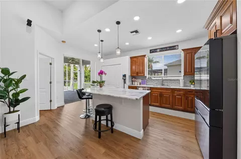 Kitchen - 10429 Tecoma Dr, Trinity, FL 34655 photo 4 of 8