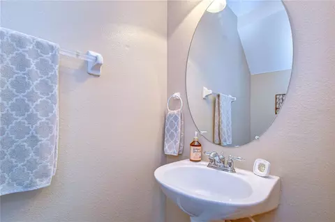Bath - 9328 Stone River Pl, Riverview, FL 33578 photo 1 of 5