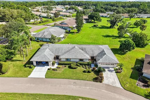 1304 Leland Dr, Sun City Center, FL 33573