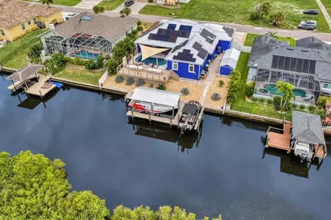 View/Area - 704 Eagle Ln, Apollo Beach, FL 33572 photo 3 of 10