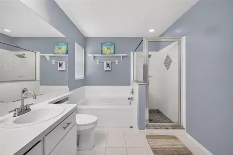 Bath - 3741 Bellewater Blvd, Riverview, FL 33578 photo 5 of 6