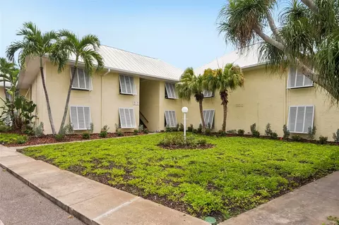 7300 Sunshine Skyway Ln #206, Saint Petersburg, FL 33711