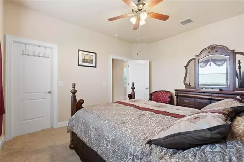 Bedroom - 5416 Conch Shell Pl, Apollo Beach, FL 33572 photo 7 of 10