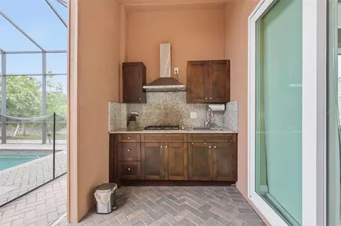 Kitchen - 5416 Conch Shell Pl, Apollo Beach, FL 33572 photo 5 of 5