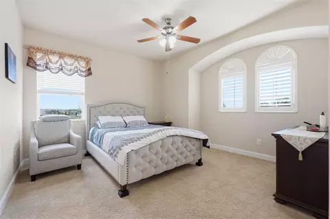 Bedroom - 5416 Conch Shell Pl, Apollo Beach, FL 33572 photo 9 of 10