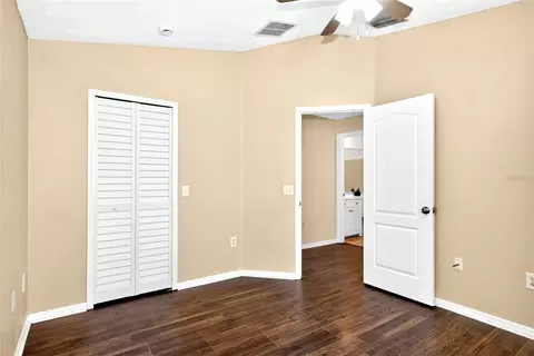 Bedroom - 12629 Evington Point Dr, Riverview, FL 33579 photo 4 of 6