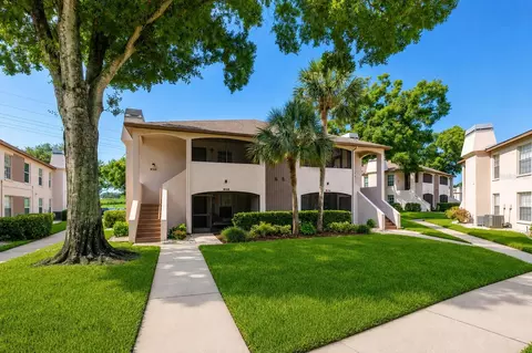 2981 Bonaventure Cir #202, Palm Harbor, FL 34684
