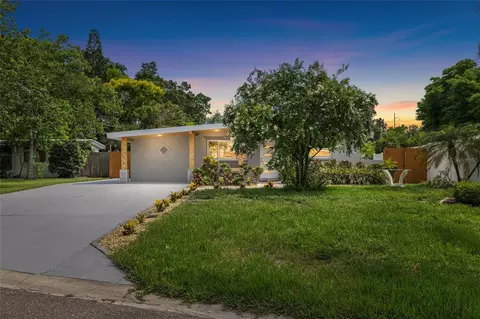 138 Davison Ave NE, Saint Petersburg, FL 33703