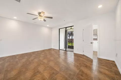 Living - 2307 Aloha Bay Ct, Ocoee, FL 34761 photo 3 of 5